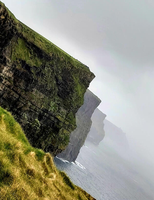 Cliffs of Moher Cliffs of Moher, Ireland